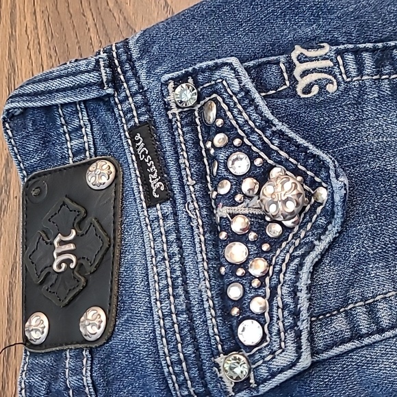 BLING BLING Miss Me Jeans Straight Leg Size 26 ☺☺☺ - Picture 2 of 8